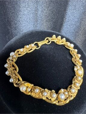 Vintage Gold Pearl Linked Bracelet